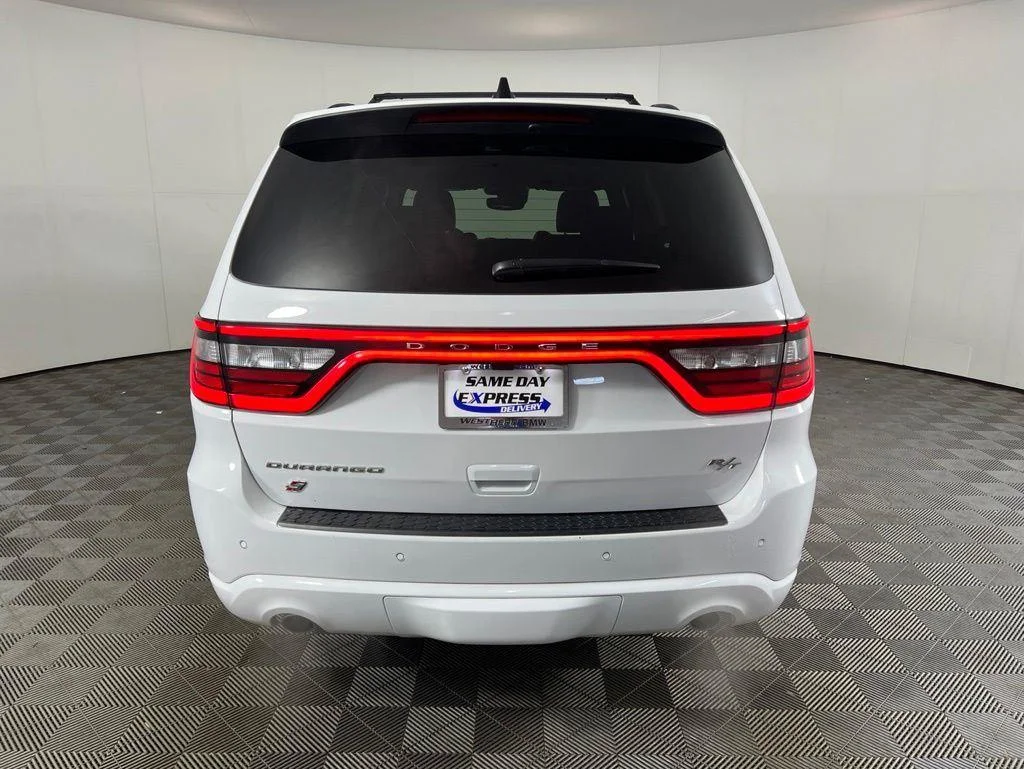 Used 2025 White Knuckle Clearcoat Dodge R/T Plus image 9