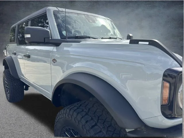 Used 2024 Green Ford Wildtrak image 3