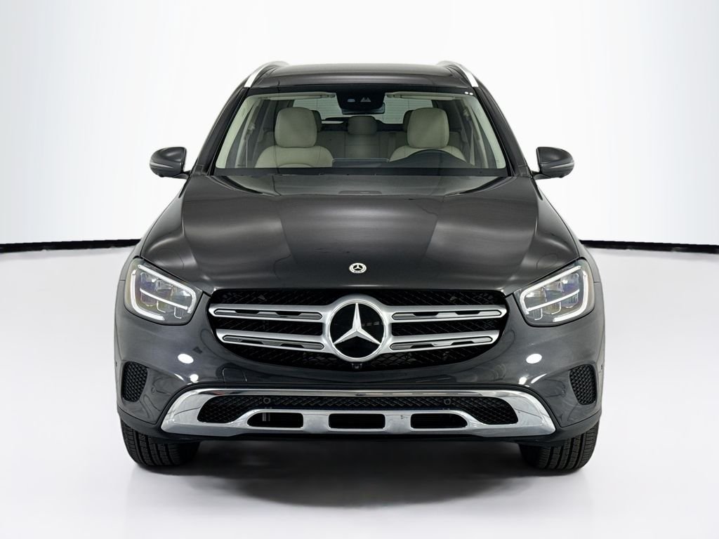 Certified Used 2022  Mercedes-Benz GLC 300 image 2