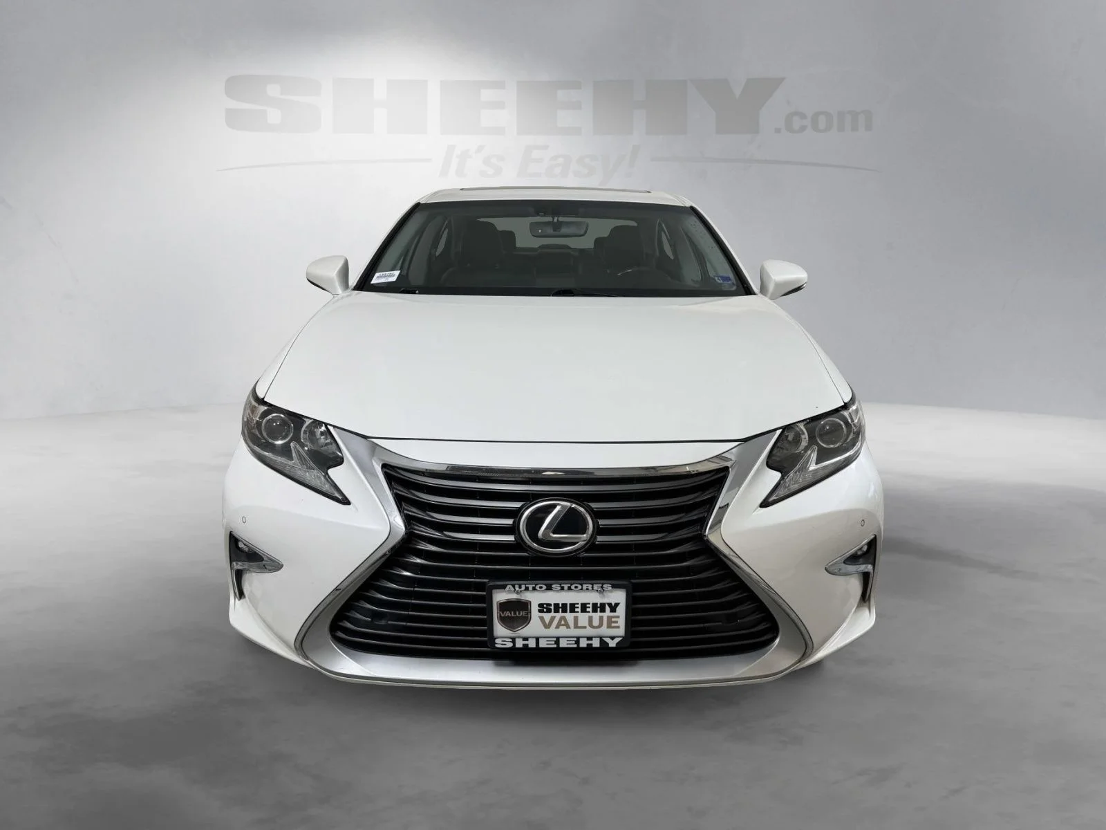 Used 2016 White Lexus 350 image 16