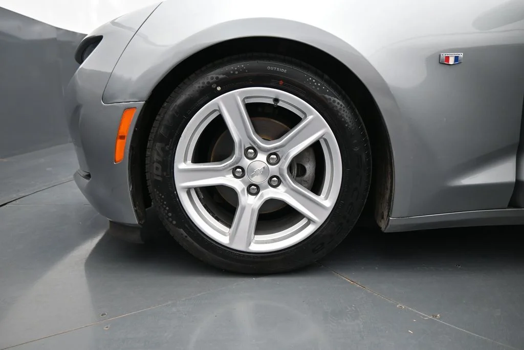 Used 2023 Gray Chevrolet 1LT image 26