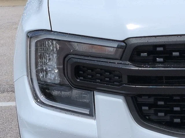 New 2026 Oxford White Ford XL image 10