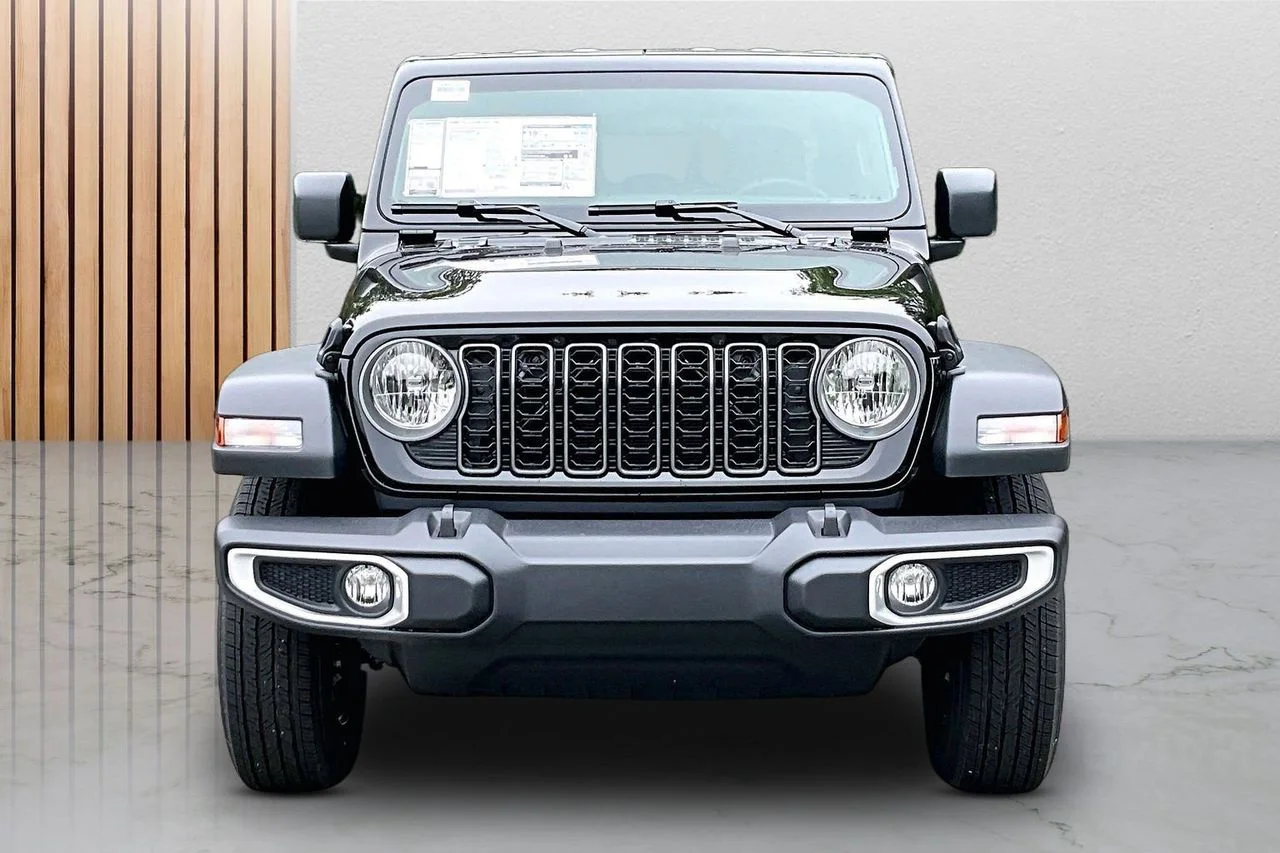 New 2026 Black Clear-Coat Exterior Paint Jeep Sport image 3