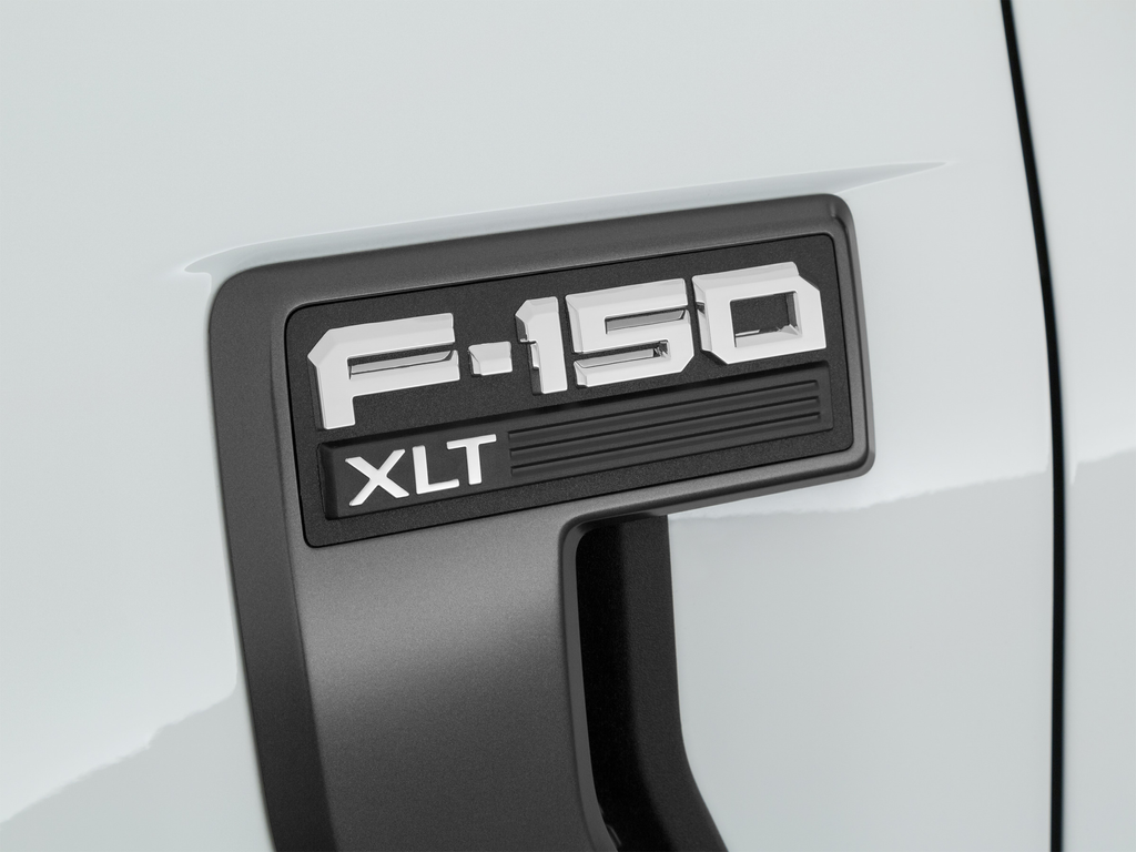 Used 2022 White Ford XLT image 61