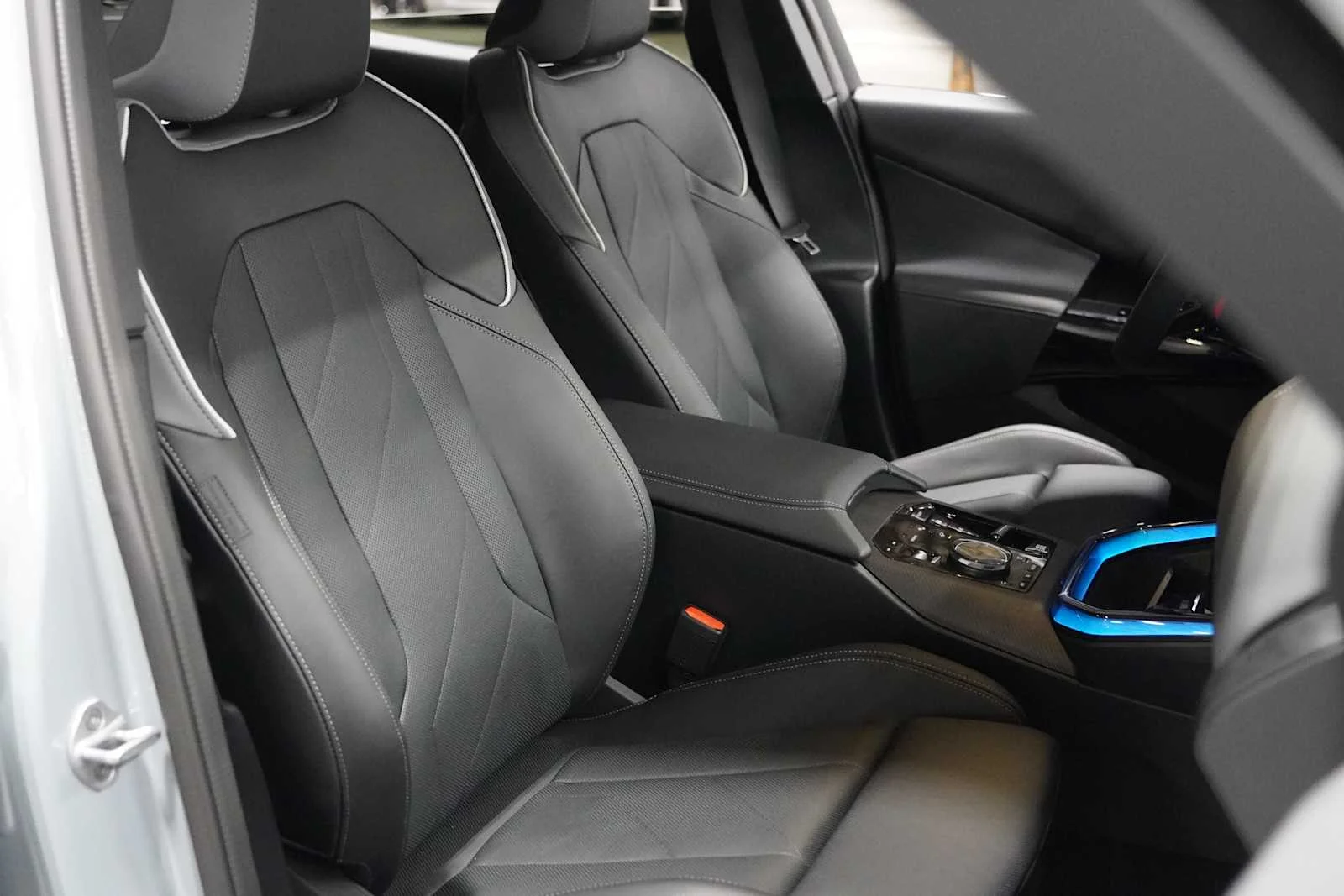 New 2026 Brooklyn Grey Metallic BMW M50 xDrive image 9
