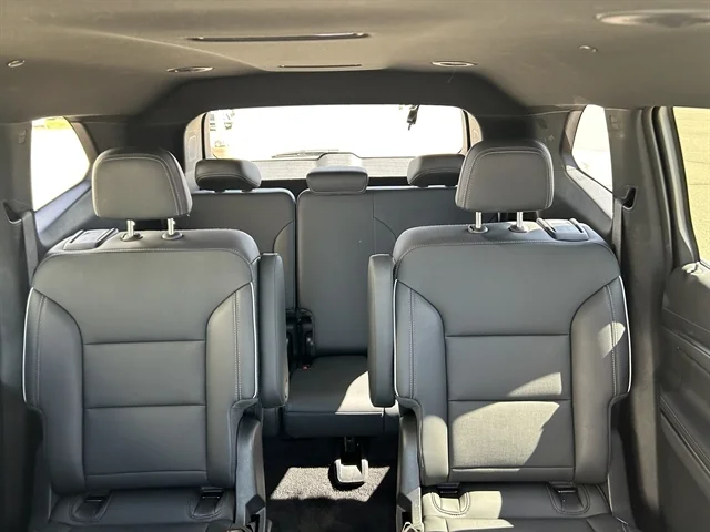 Used 2025 WHITE BUICK Preferred image 18
