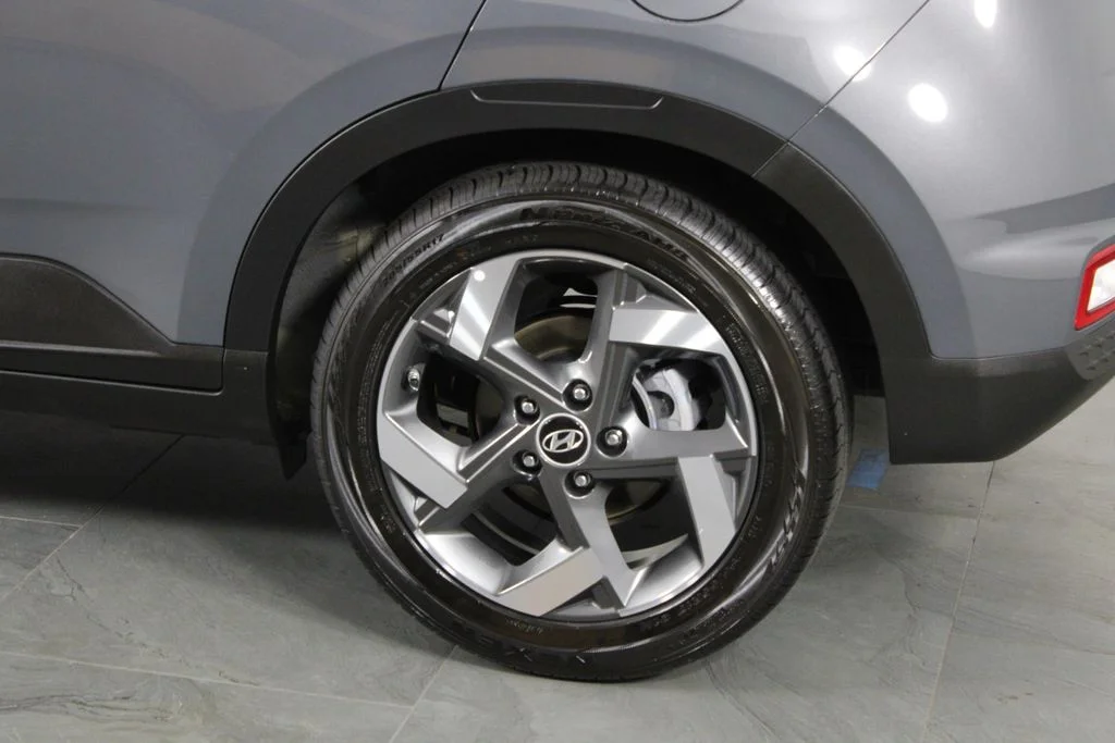 Used 2026 Gray Hyundai SEL image 15