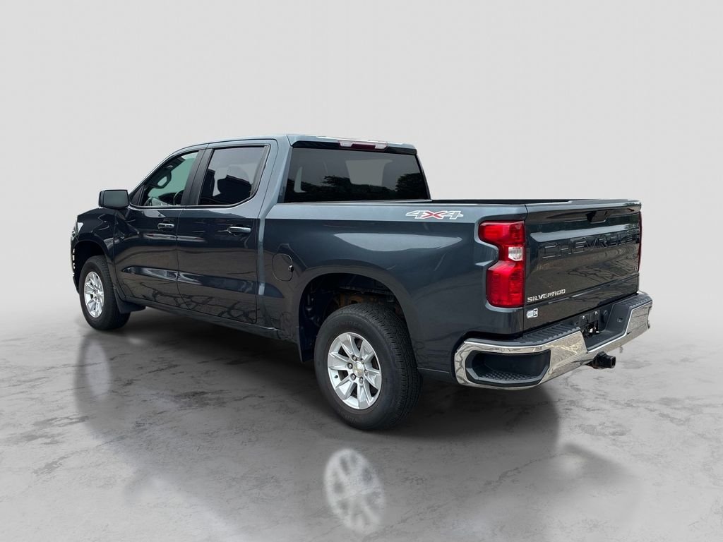 Used 2021 Gray Chevrolet LT image 5
