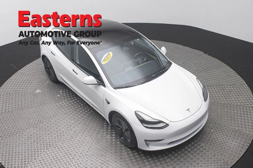 Used 2022 White Tesla Long Range image 3