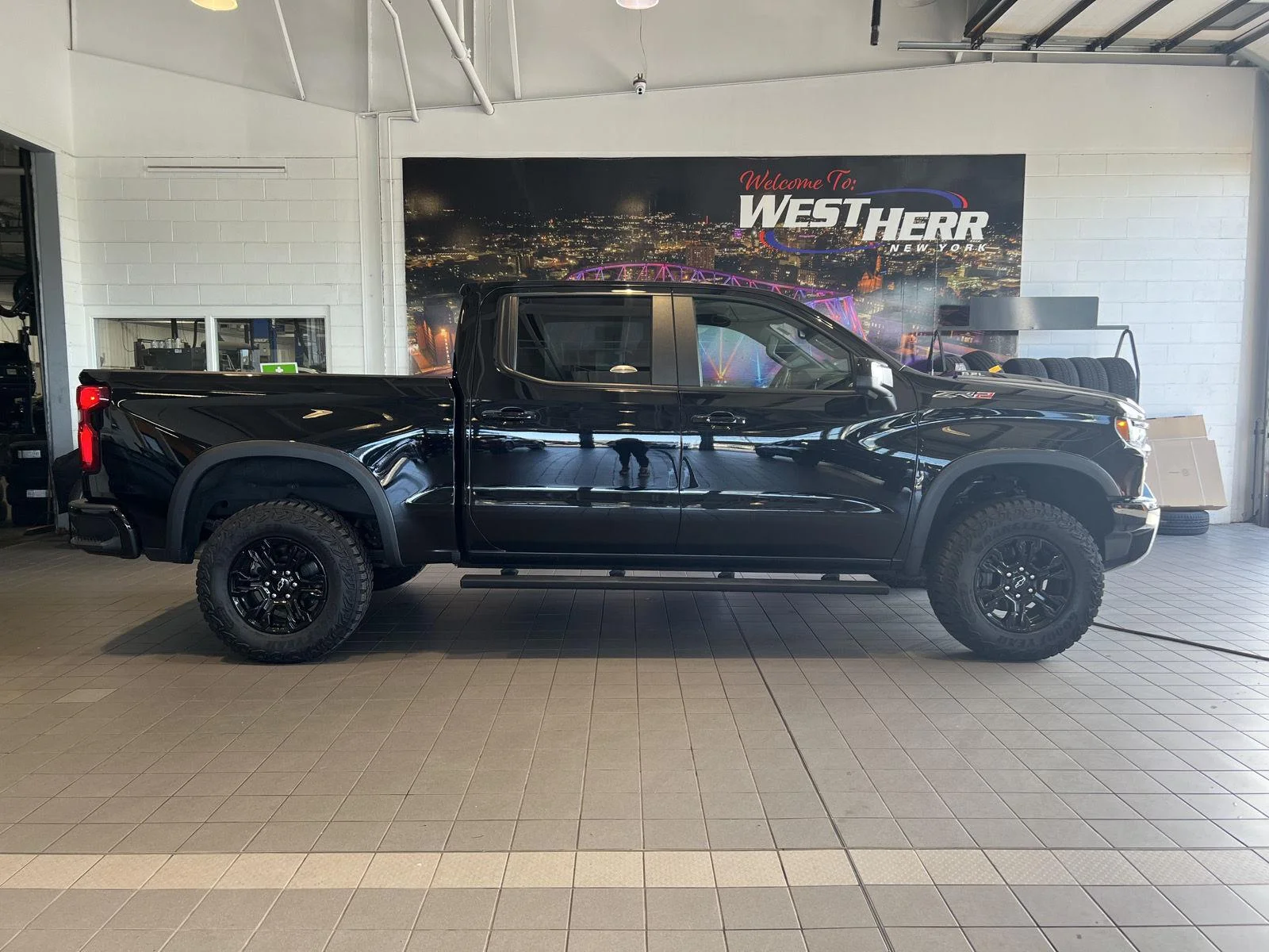 Used 2023 Black Chevrolet ZR2 image 8
