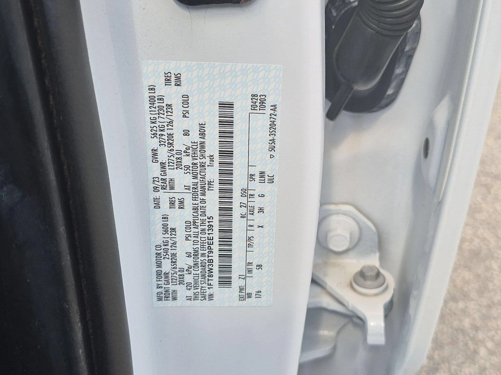 Used 2023 Oxford White Ford LARIAT image 10