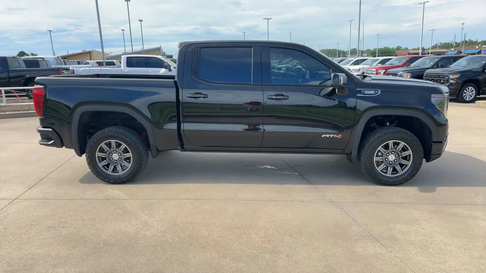 Used 2024 Onyx Black GMC AT4 image 2
