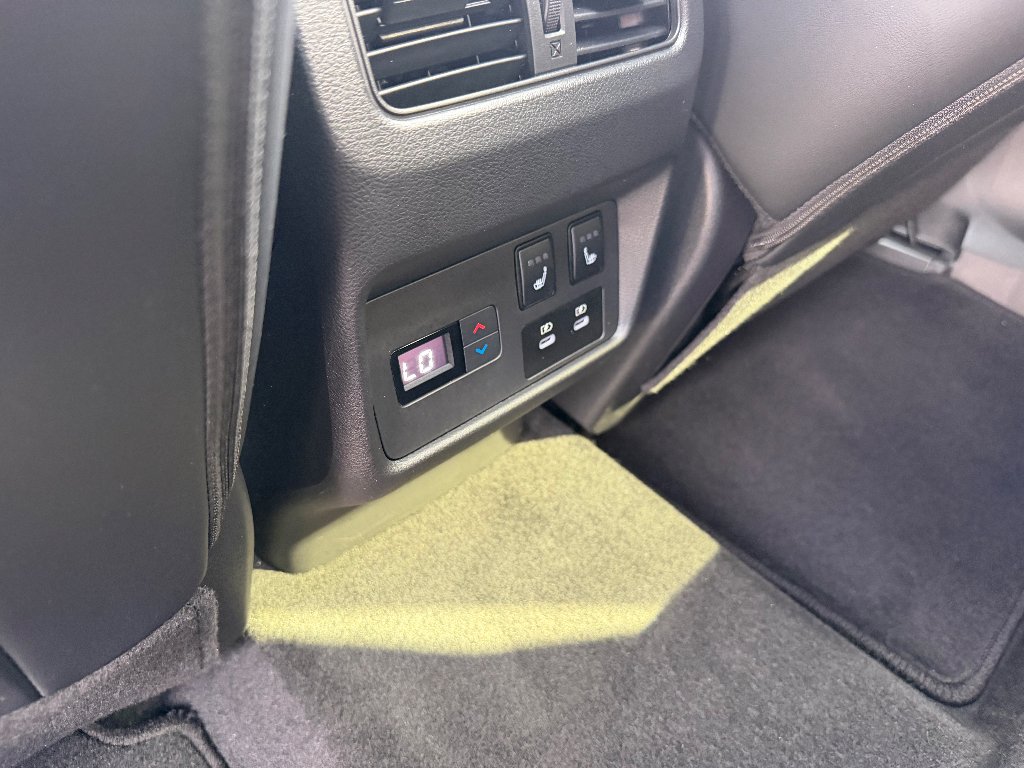 2026 Nissan Rogue Platinum - Photo 15