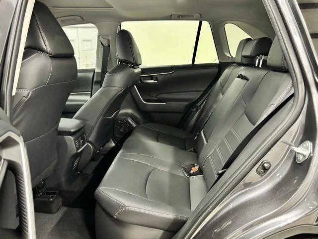 Used 2024 MAGNETIC GRAY MET. Toyota  image 19