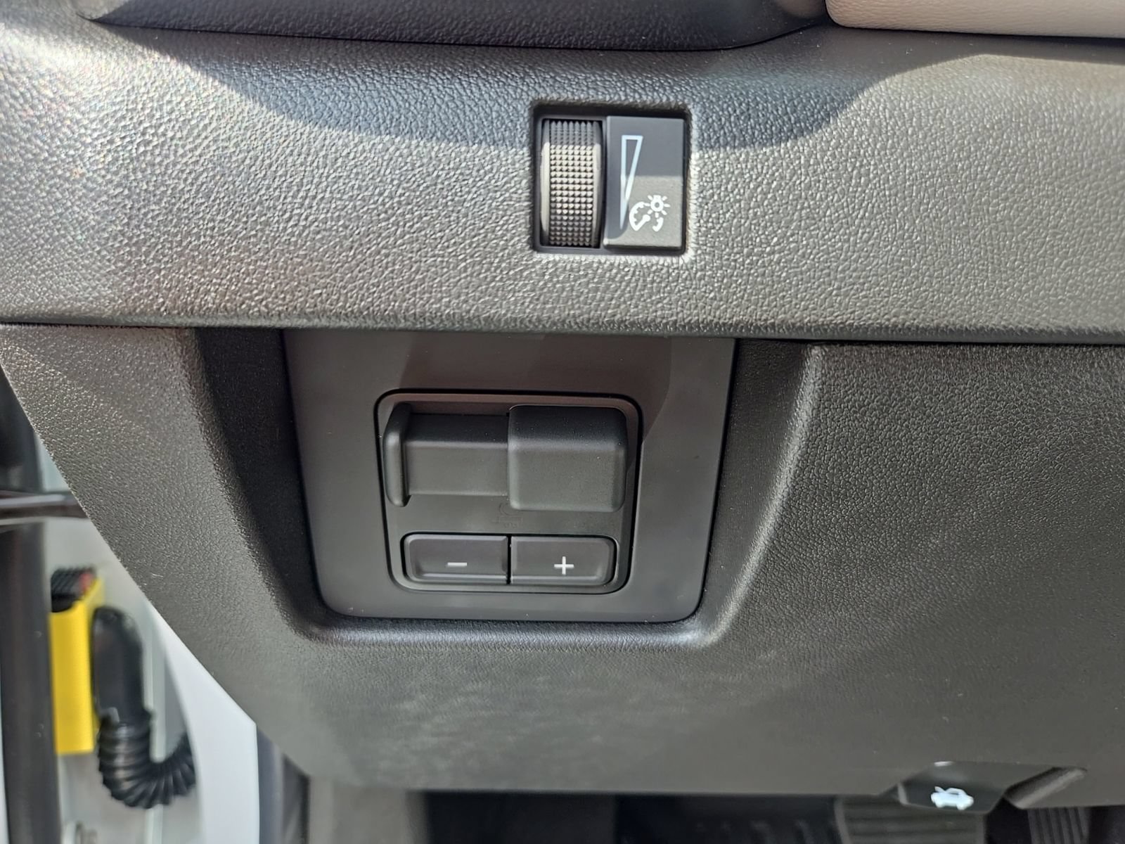 2026 GMC Canyon AT4X - Photo 27