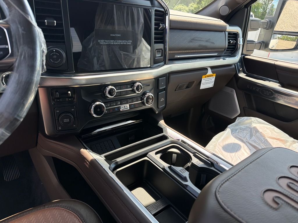 New 2026 White Ford King Ranch image 22