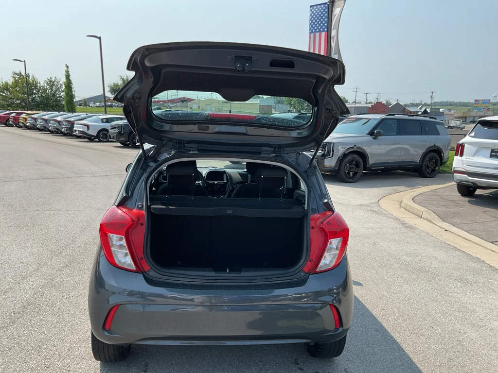Used 2020 Nightfall Gray Metallic Chevrolet LT image 11
