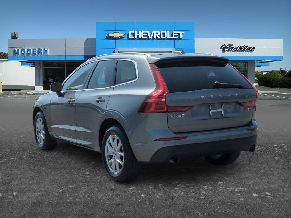 Used 2019 -SELECT- Volvo Momentum image 3