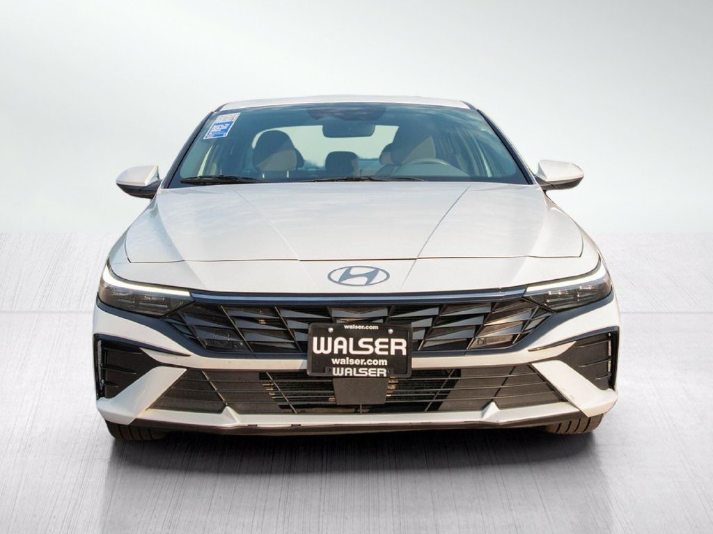 Certified Used 2025 Serenity White Hyundai SEL Convenience IVT image 11