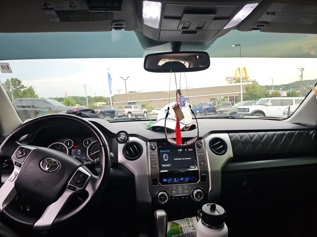 Used 2017 Black Toyota Platinum image 15