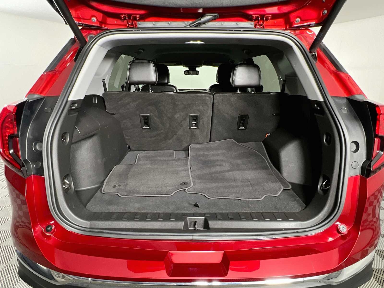 Used 2022 Cayenne Red Tintcoat GMC SLT image 26