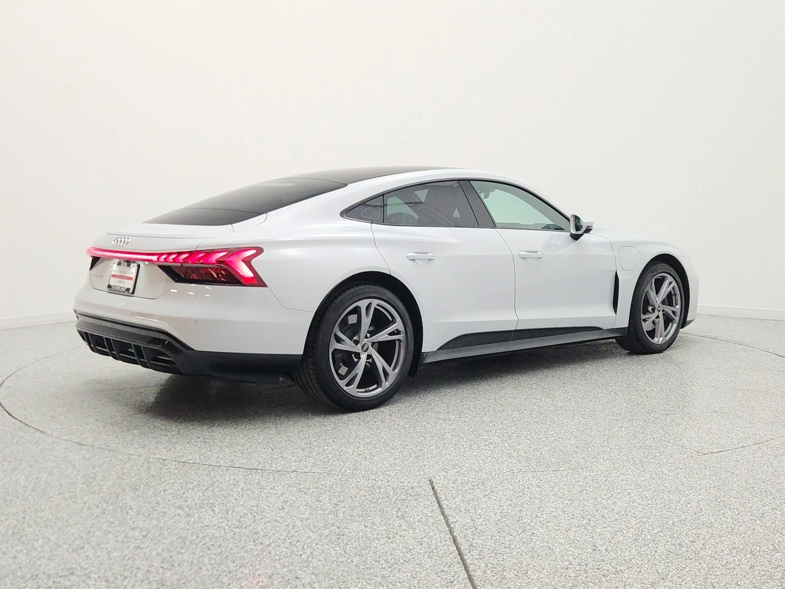 Used 2023 Suzuka Gray Metallic Audi quattro image 5