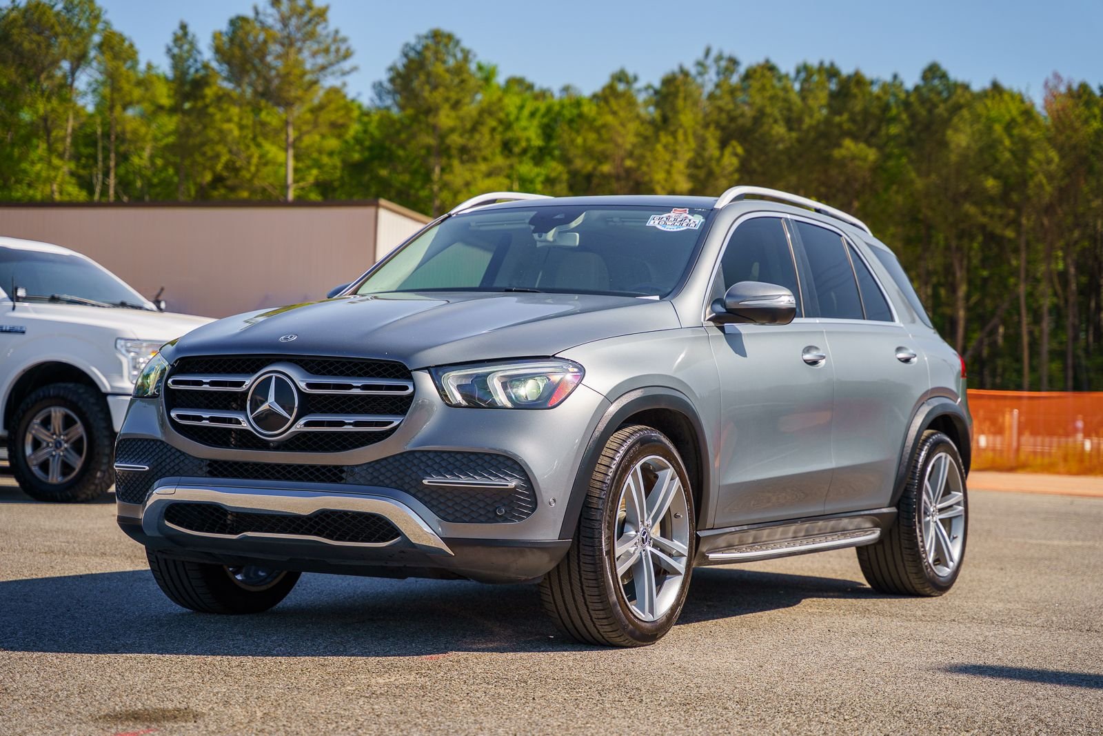 Certified Used 2020  Mercedes-Benz GLE 350 image 3