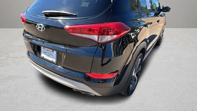 Used 2018 Black Hyundai Value image 42