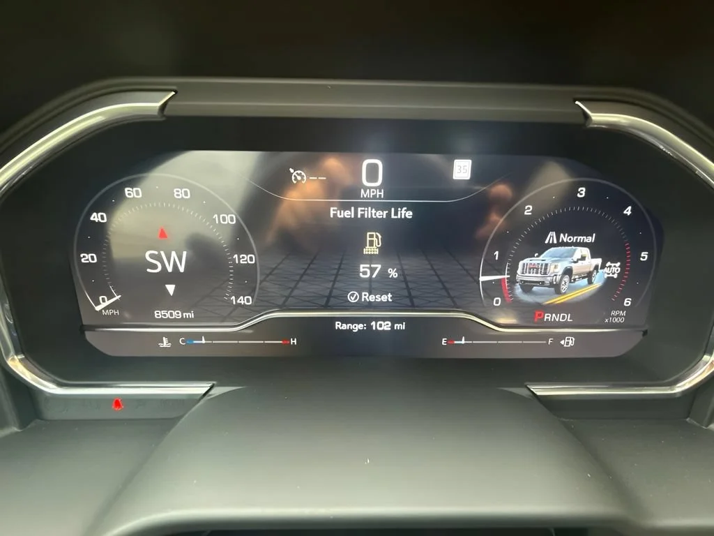 Used 2025 Onyx Black GMC Denali image 27