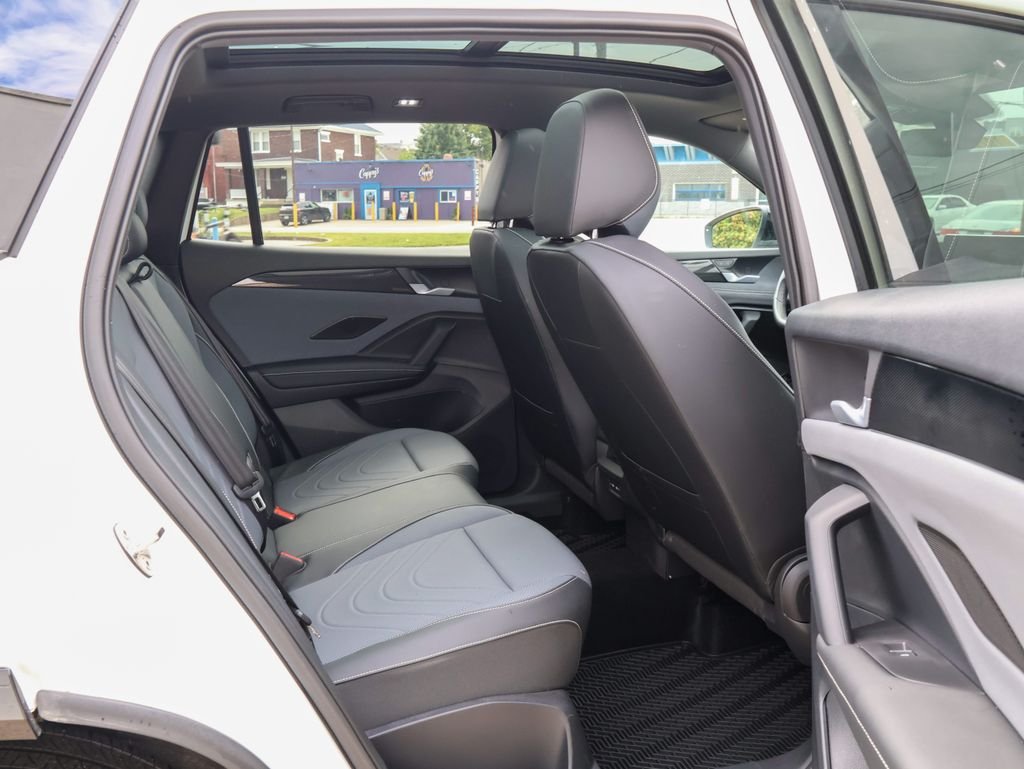 New 2026 White Volkswagen 2.0T SE R-Line Black image 31