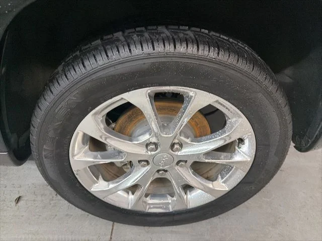 Used 2020 Diamond Black Crystal Pearlcoat Jeep Summit image 25