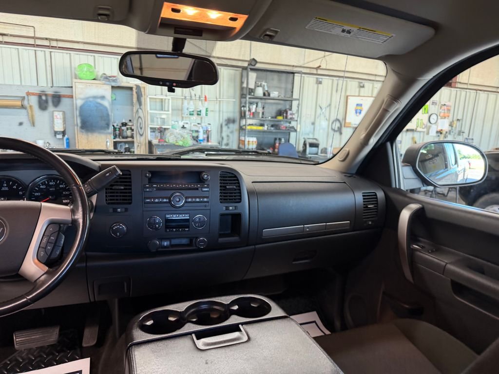 Used 2013 Gray Chevrolet LT image 12