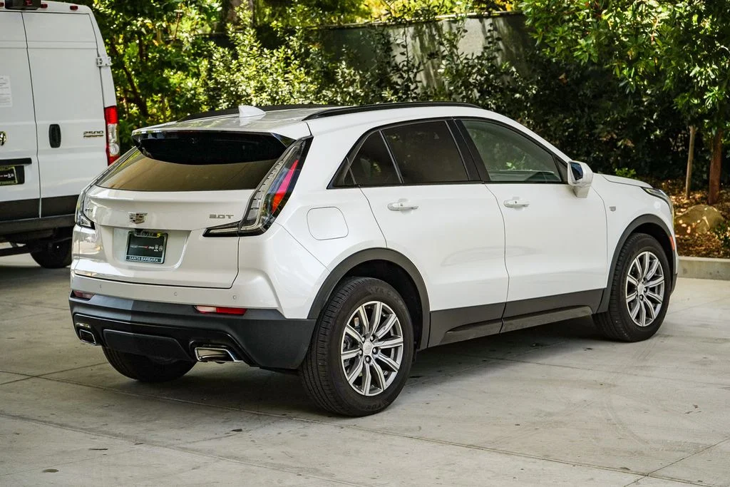 Used 2019 White Cadillac Sport image 6