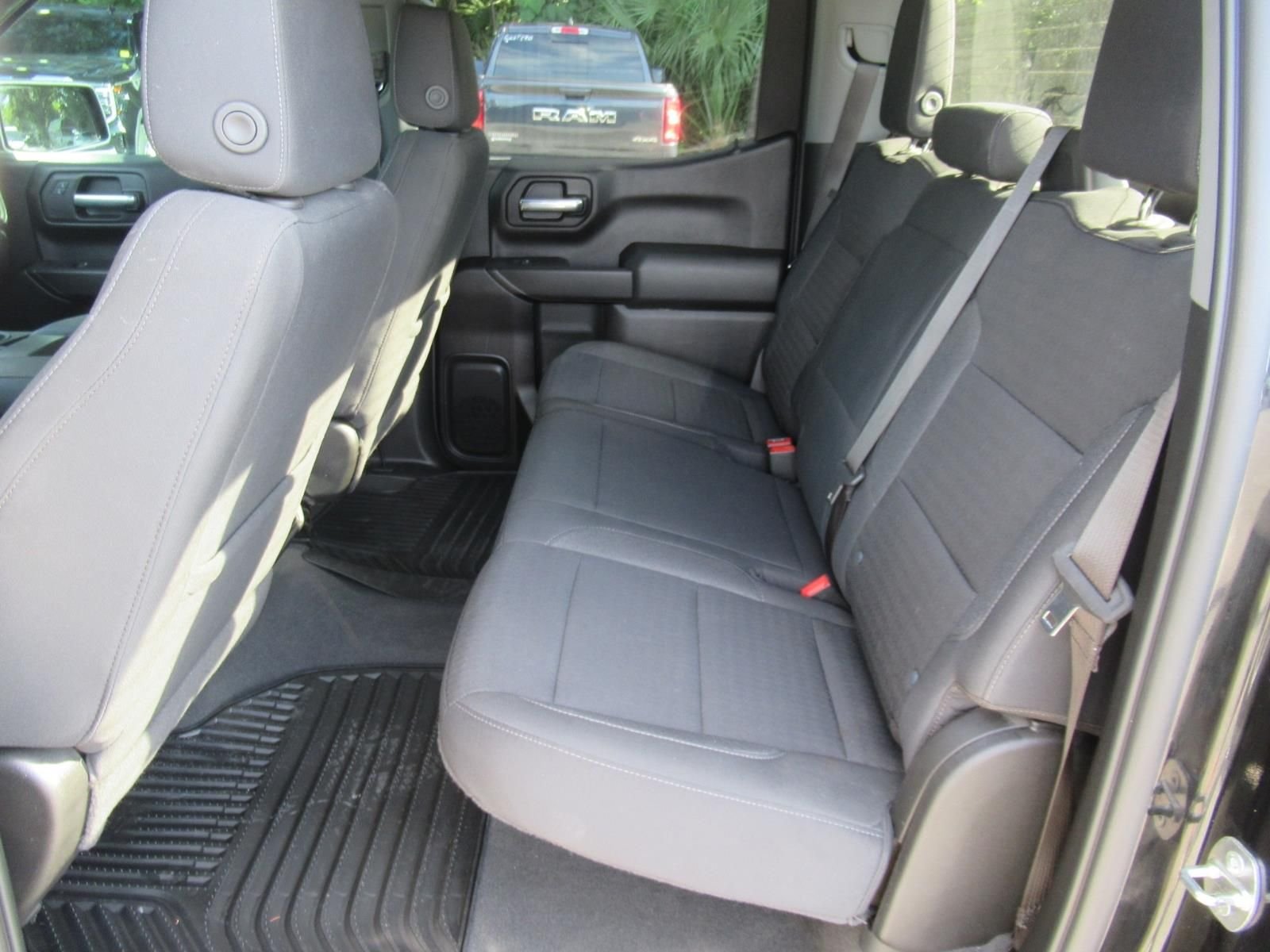 Used 2022 Black Chevrolet Custom image 32