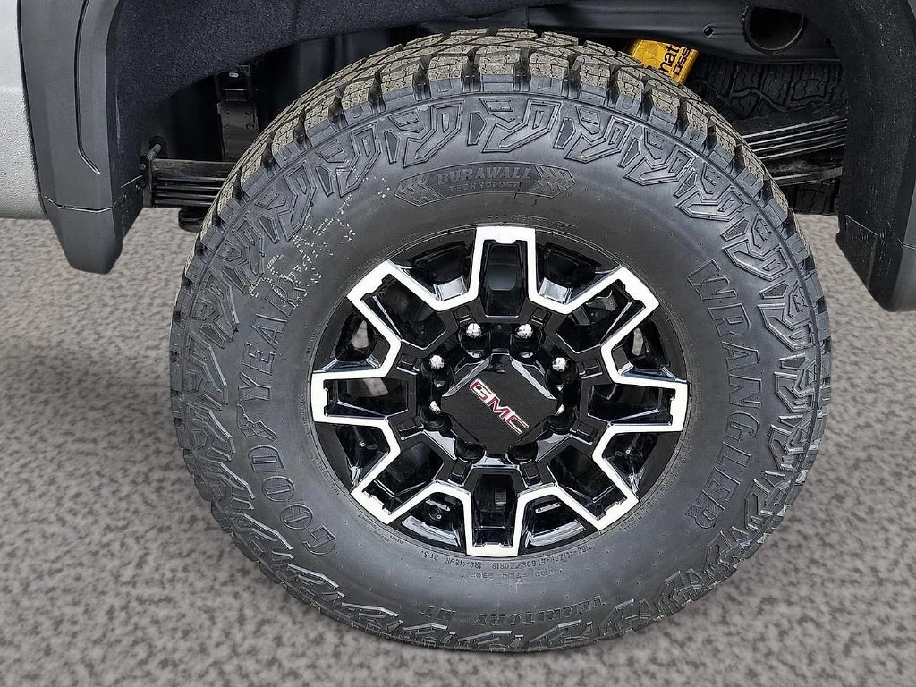 2026 GMC Sierra 2500HD AT4X - Photo 8