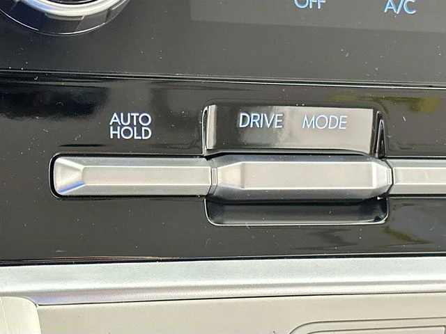 New 2026 Hyundai SANTA FE HYBRID SE