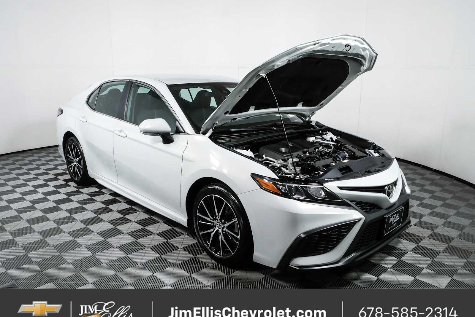 2024 Toyota Camry SE - Photo 31