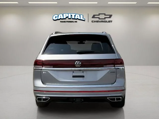 Used 2024 Silver Volkswagen 2.0T SEL Premium R-Line image 4