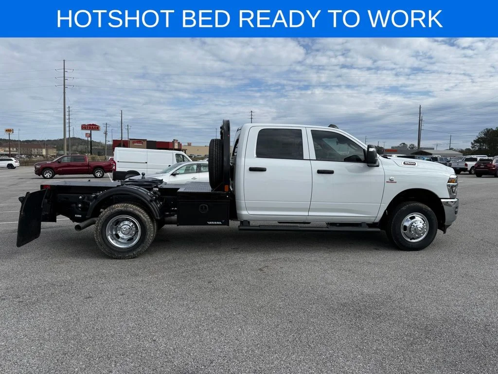 New 2026 Bright White Clearcoat RAM Tradesman image 6
