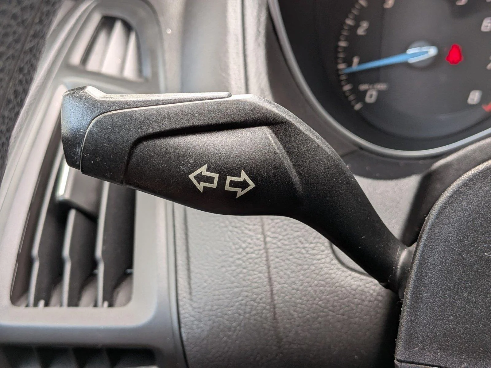 Used 2012 Sterling Gray Metallic Ford SE image 19