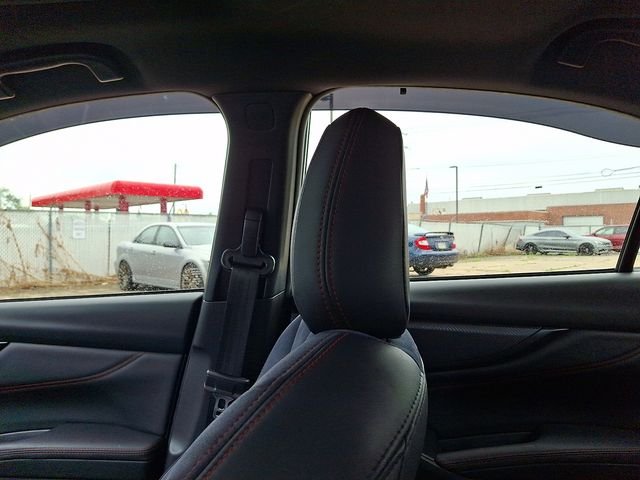 Used 2022 Silver Subaru Limited image 17