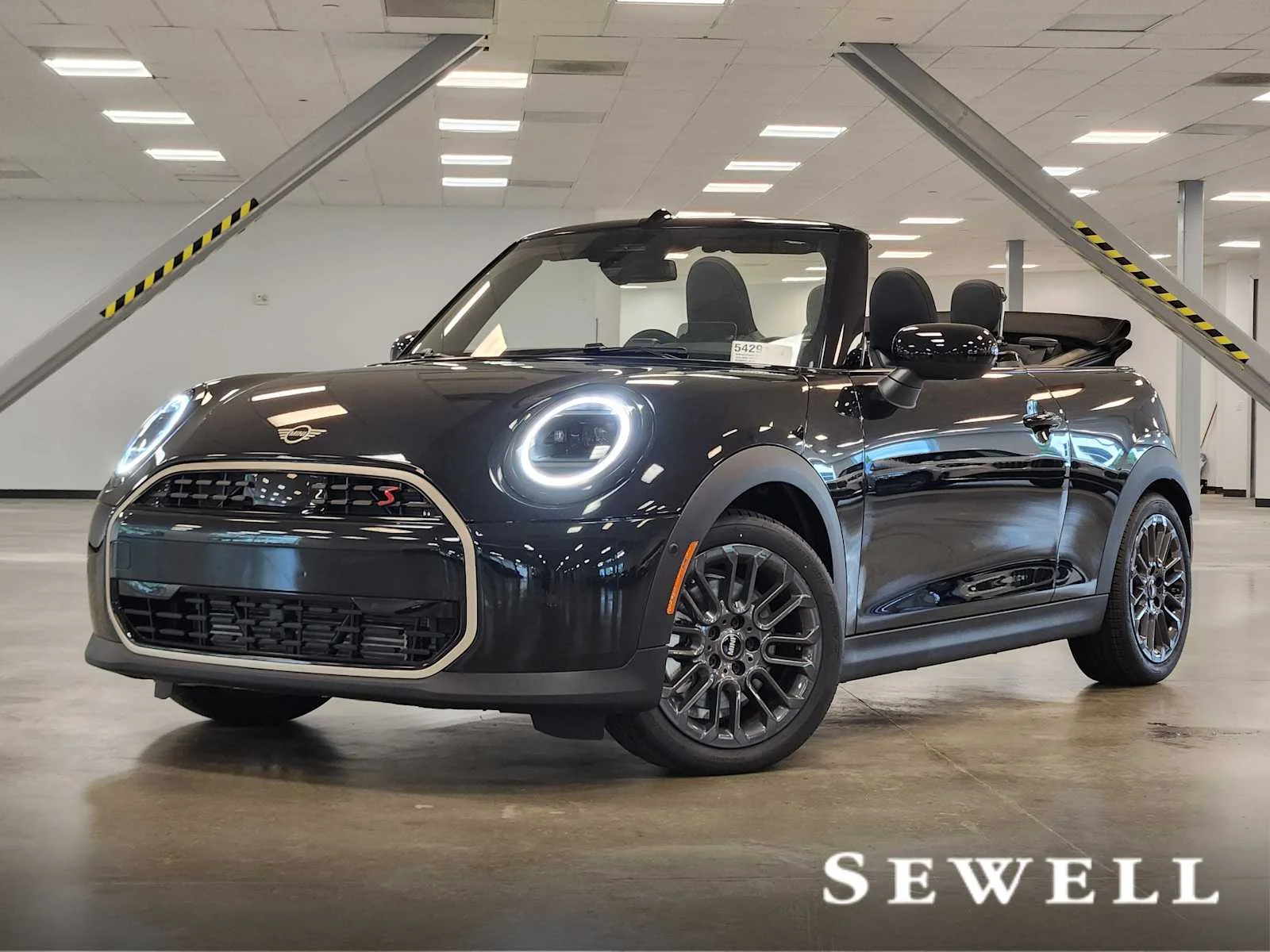 2026 MINI Convertible Cooper S's photo
