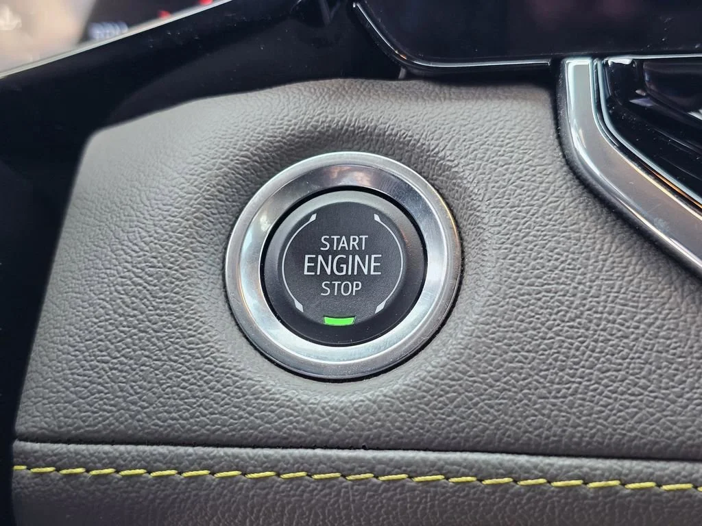 Used 2024 Summit White Chevrolet ZR2 image 22