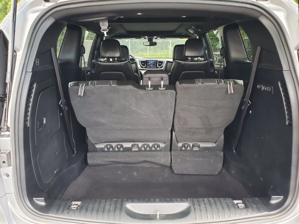 Used 2019 Silver Chrysler Limited image 35