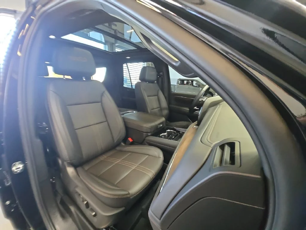 Used 2026 Black Chevrolet High Country image 36