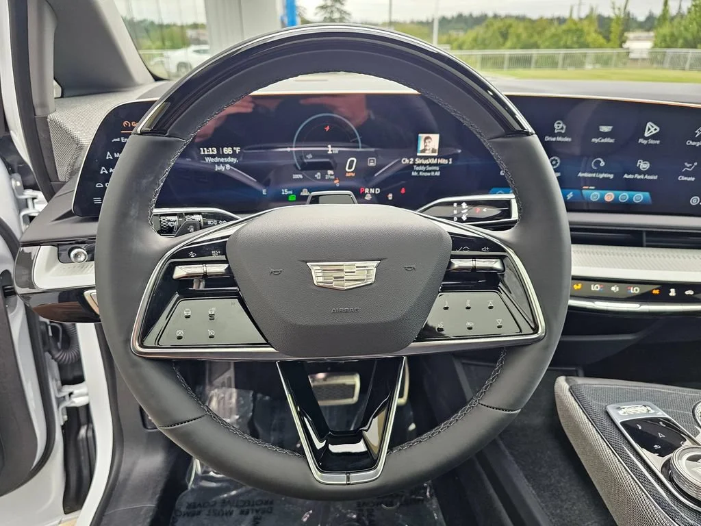 New 2026 Vibrant White Tricoat Cadillac Luxury image 24