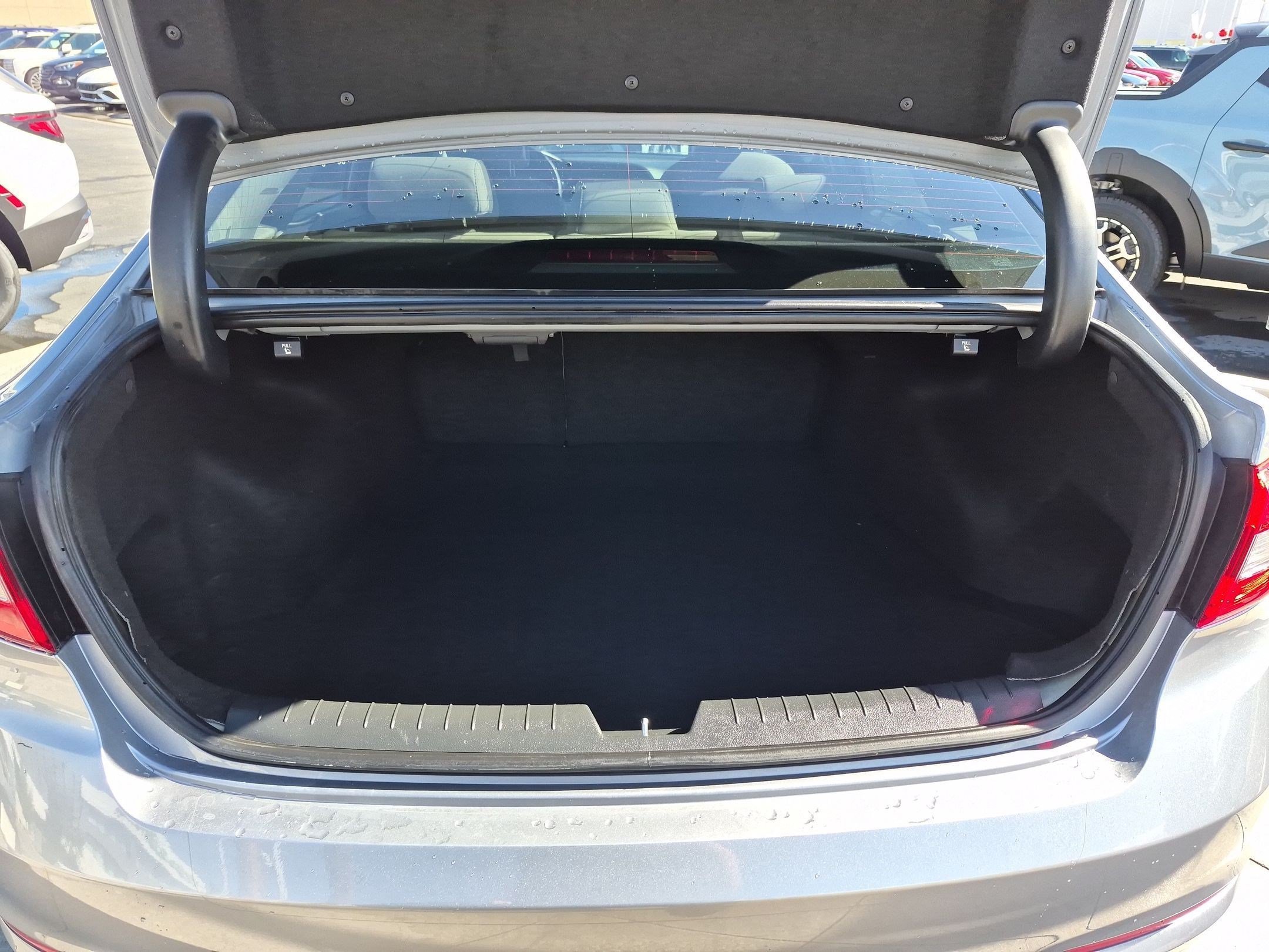 Used 2015 Shale Gray Metallic Hyundai 2.4L SE image 26