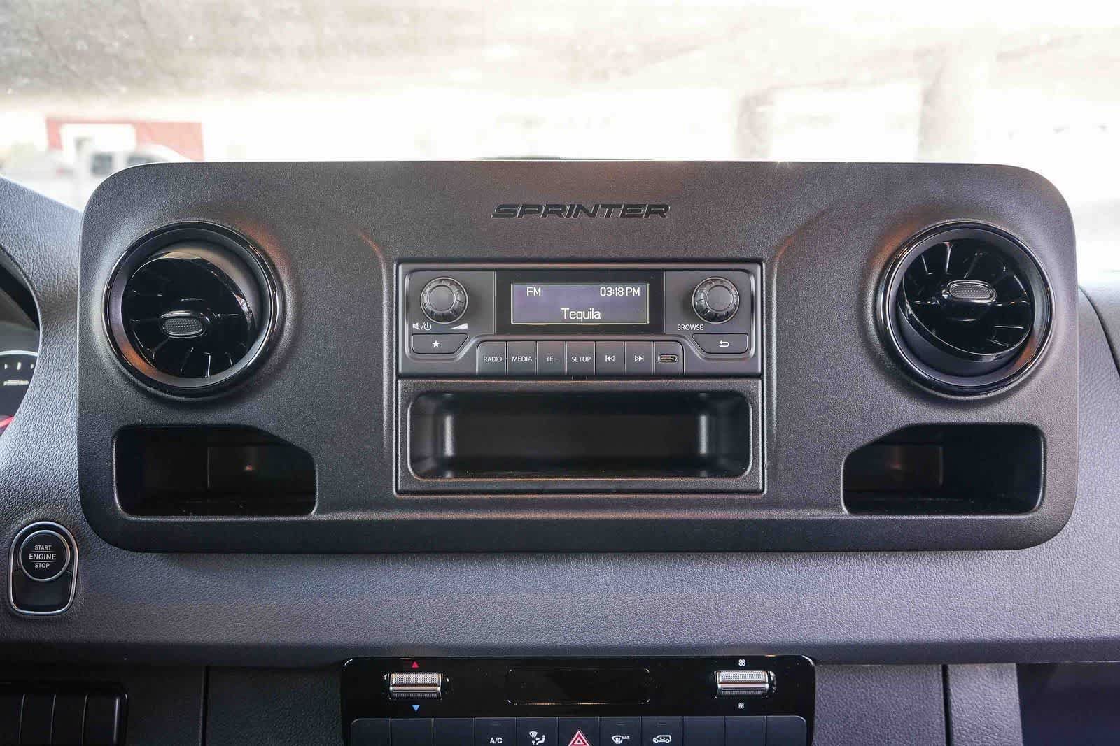 New 2026 Arctic White Mercedes-Benz RWD 2.0L I4 Diesel Turbocharged High Output image 16