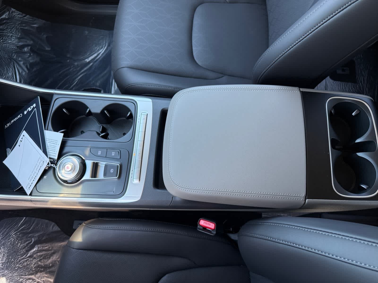 New 2026 Snow White Pearl Kia LXS image 17