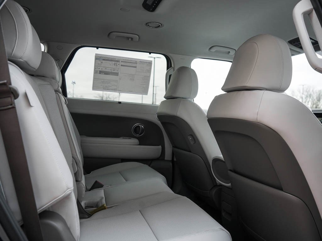 New 2026 Classy Blue Pearl Hyundai SEL 8P AWD image 13